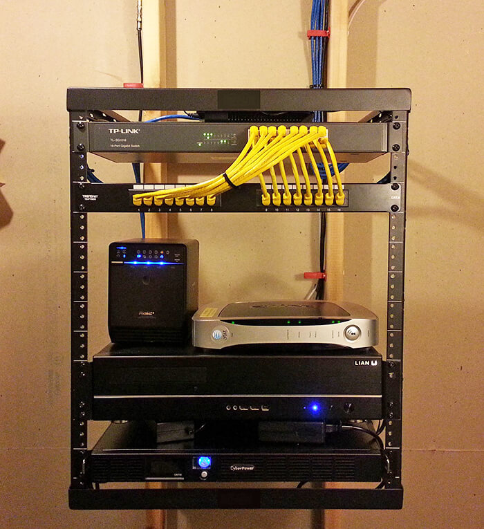 lựa chọn tủ rack